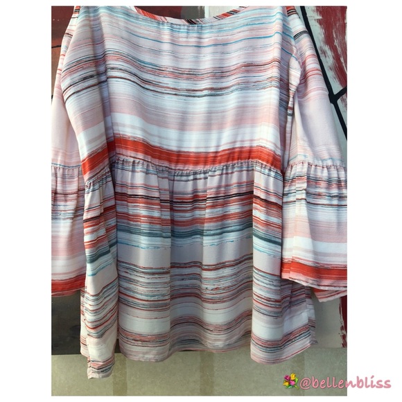 Cold Shoulder Blouse Ruffle Sleeve, Sz XL - Picture 4 of 8